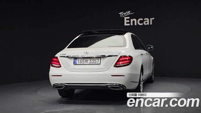 Mercedes-Benz E-Class E300 Exclusive