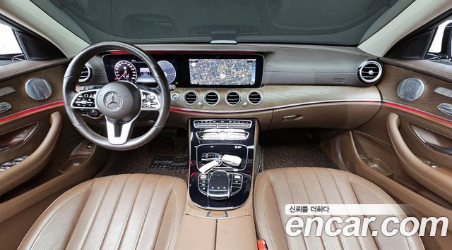 Mercedes-Benz E-Class E300 Exclusive