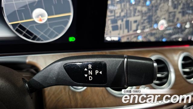 Mercedes-Benz E-Class E300 Exclusive