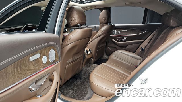 Mercedes-Benz E-Class E300 Exclusive