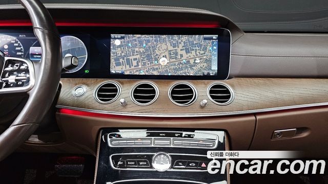 Mercedes-Benz E-Class E300 Exclusive