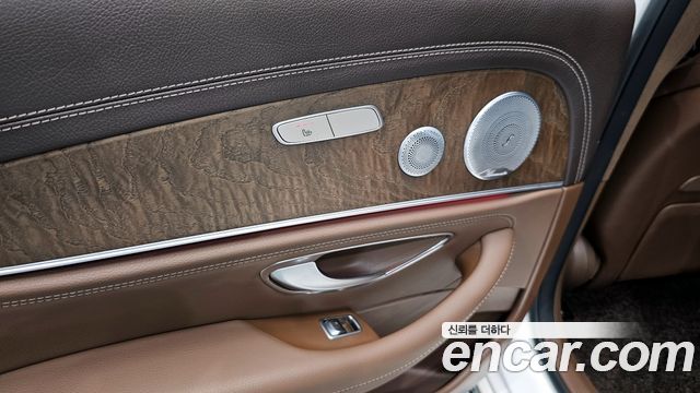 Mercedes-Benz E-Class E300 Exclusive