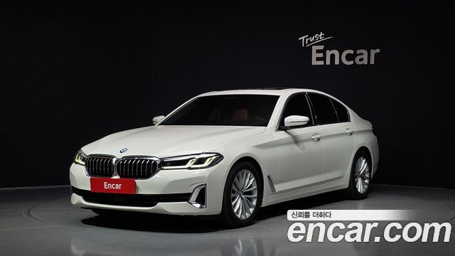 BMW 5-Series 520i Luxury