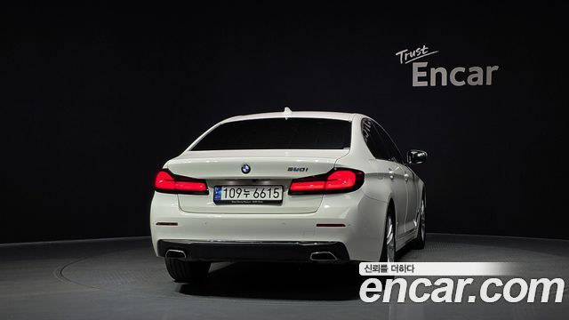 BMW 5-Series 520i Luxury