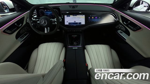 Mercedes-Benz E-Class E300 4MATIC AMG Line