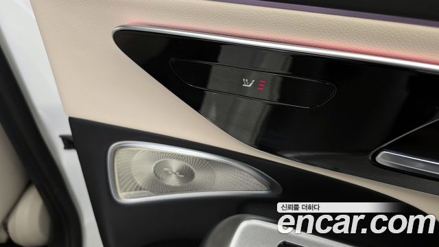 Mercedes-Benz E-Class E300 4MATIC AMG Line