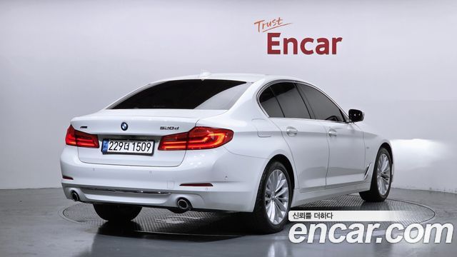 BMW 5-Series 520d xDrive Luxury Plus