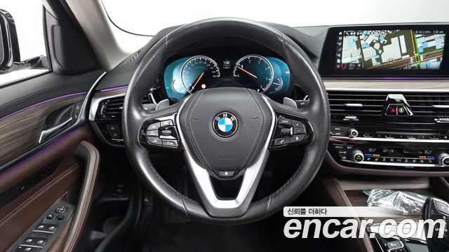 BMW 5-Series 520d xDrive Luxury Plus