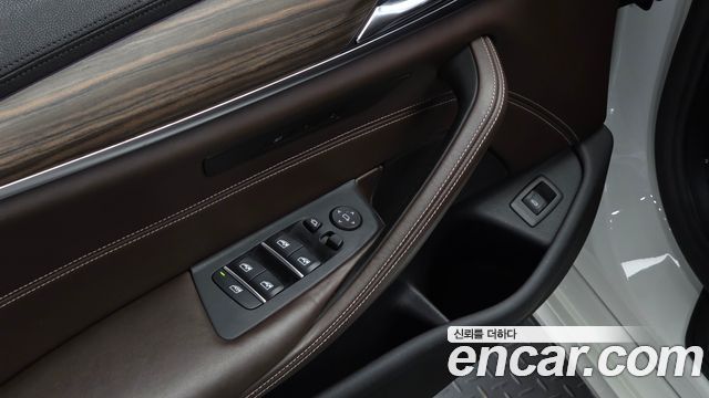 BMW 5-Series 520d xDrive Luxury Plus