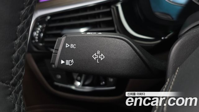 BMW 5-Series 520d xDrive Luxury Plus