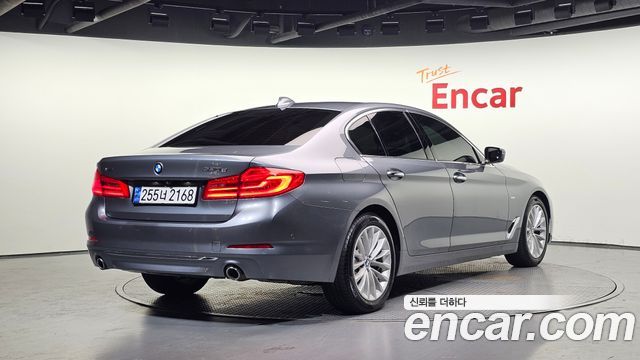BMW 5-Series 520d Luxury Special Edition