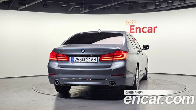 BMW 5-Series 520d Luxury Special Edition