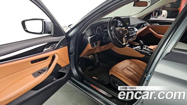 BMW 5-Series 520d Luxury Special Edition