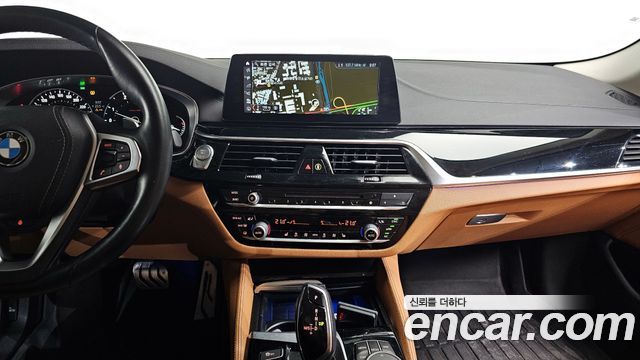 BMW 5-Series 520d Luxury Special Edition