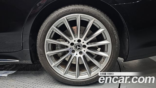 Mercedes-Benz S-Class S500L 4MATIC