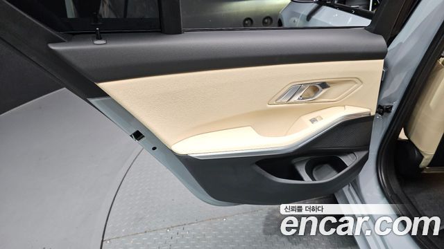 BMW 3-Series 320i M Sport