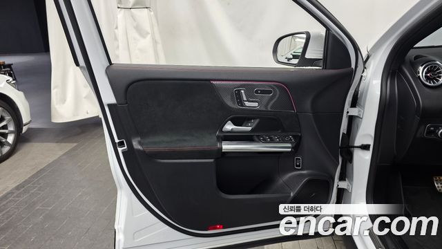 Mercedes-Benz GLA-Class GLA45 AMG 4MATIC+