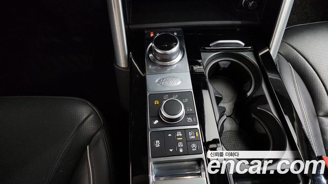 Land Rover Discovery 3.0 TD6 HSE Luxury