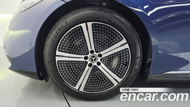 Mercedes-Benz EQS EQS450+