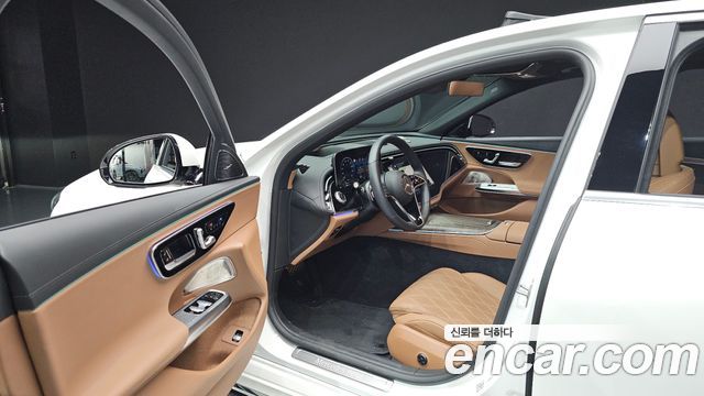 Mercedes-Benz E-Class E450 4MATIC Exclusive