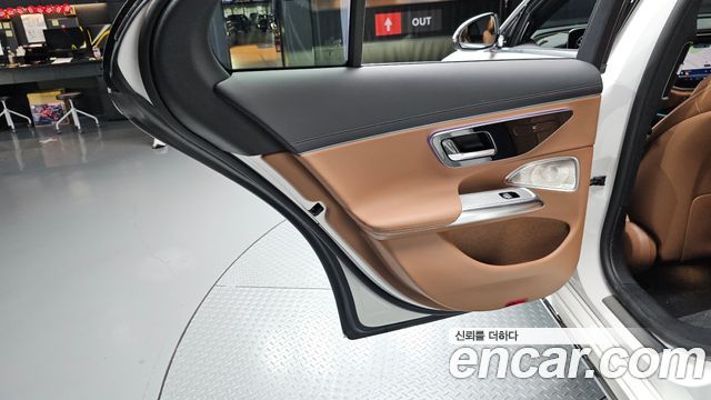 Mercedes-Benz E-Class E450 4MATIC Exclusive