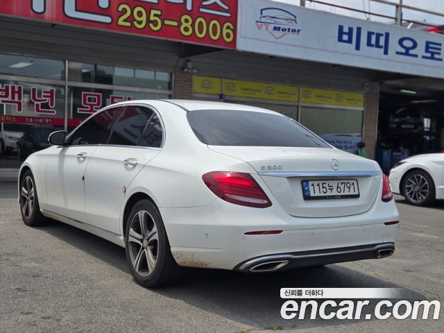 Mercedes-Benz E-Class E300 AV Intelligent Drive