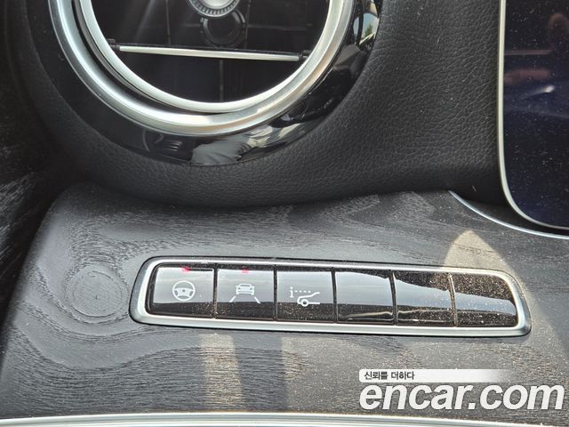 Mercedes-Benz E-Class E300 AV Intelligent Drive