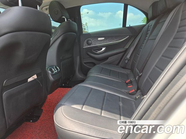 Mercedes-Benz E-Class E300 AV Intelligent Drive