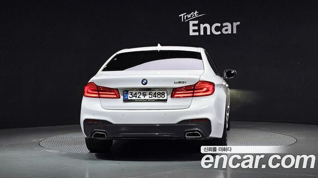 BMW 5-Series 530i M Sport Package Plus