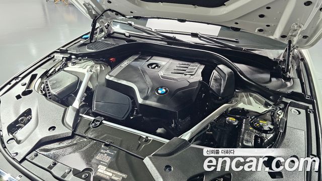 BMW 5-Series 530i M Sport Package Plus