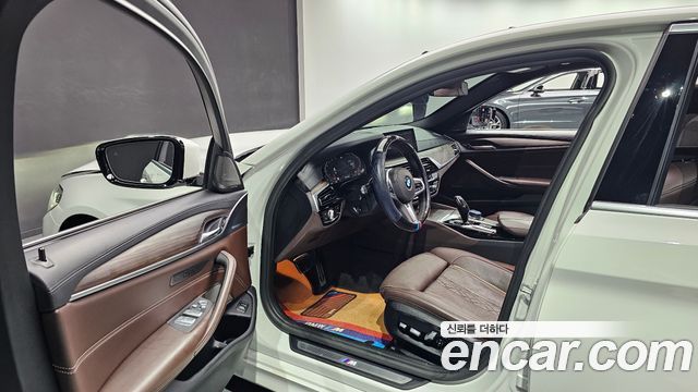 BMW 5-Series 530i M Sport Package Plus