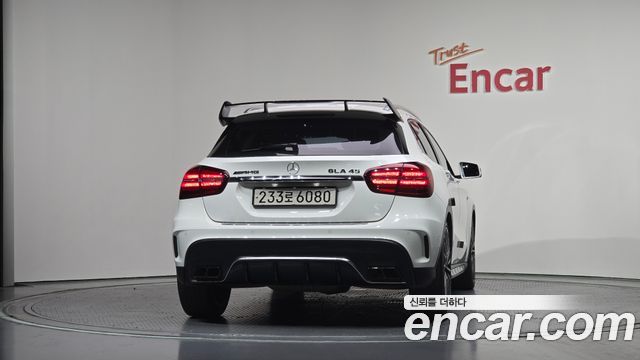Mercedes-Benz GLA-Class GLA45 AMG 4MATIC