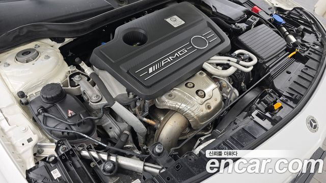 Mercedes-Benz GLA-Class GLA45 AMG 4MATIC