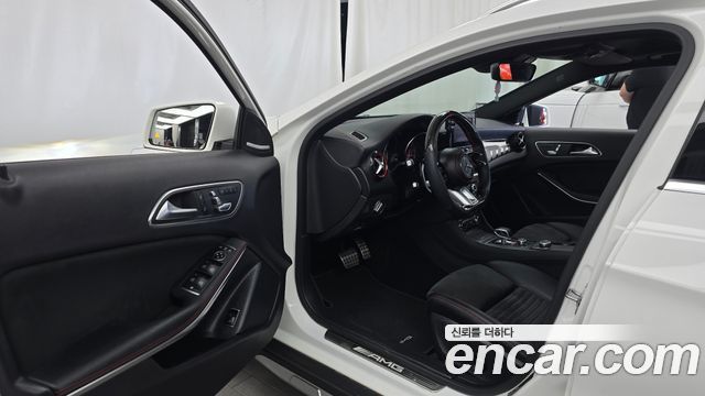 Mercedes-Benz GLA-Class GLA45 AMG 4MATIC