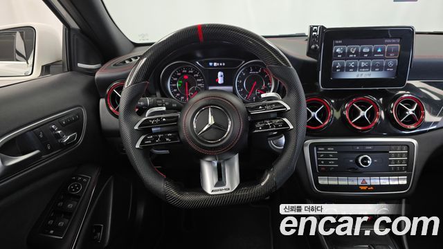 Mercedes-Benz GLA-Class GLA45 AMG 4MATIC