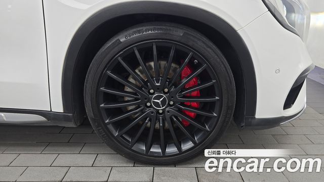 Mercedes-Benz GLA-Class GLA45 AMG 4MATIC