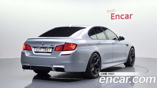 BMW M5 M5 Sedan
