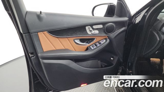 Mercedes-Benz GLC-Class GLC300 4MATIC