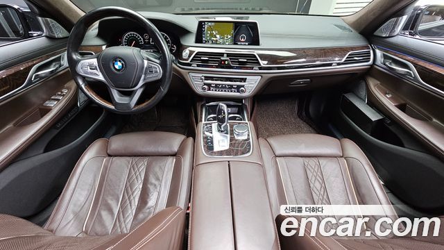BMW 7-Series 750Li xDrive
