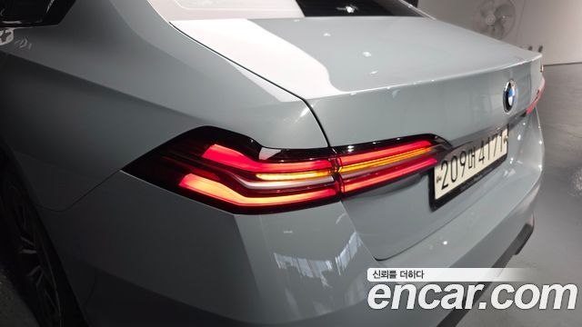 BMW 5-Series 520i M Sport