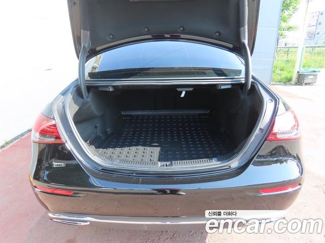 Mercedes-Benz E-Class E220d 4MATIC Exclusive