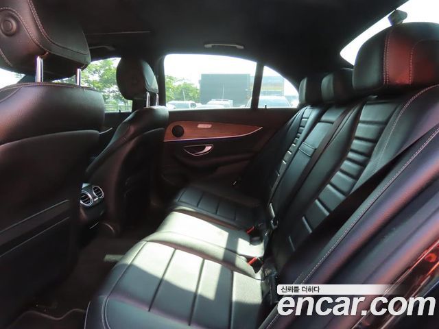 Mercedes-Benz E-Class E220d 4MATIC Exclusive