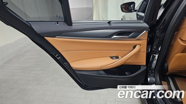 BMW 5-Series 520i M Sport