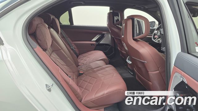 BMW 7-Series 740d xDrive M Sport