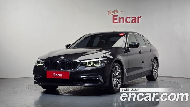 BMW 5-Series 520i Luxury
