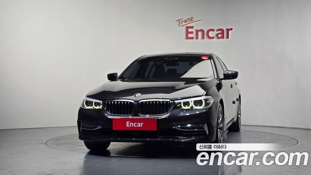 BMW 5-Series 520i Luxury
