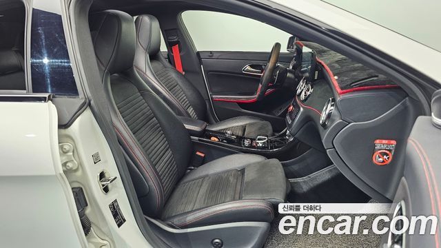 Mercedes-Benz CLA-Class CLA45 AMG 4MATIC