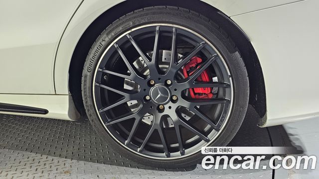 Mercedes-Benz CLA-Class CLA45 AMG 4MATIC
