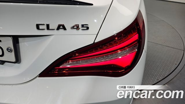 Mercedes-Benz CLA-Class CLA45 AMG 4MATIC