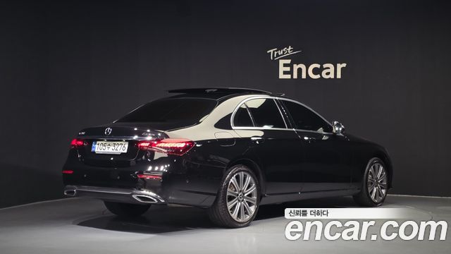 Mercedes-Benz E-Class E450 4MATIC Exclusive